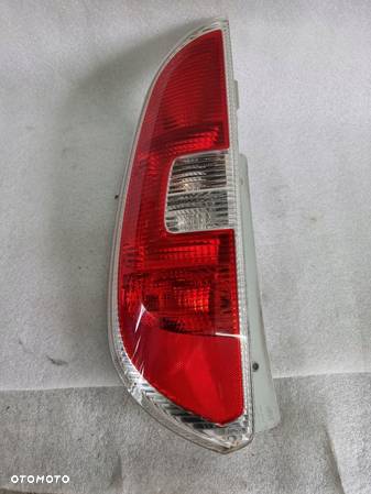 SKODA ROOMSTER LAMPA TYŁ LEWA 5J7945095 - 2