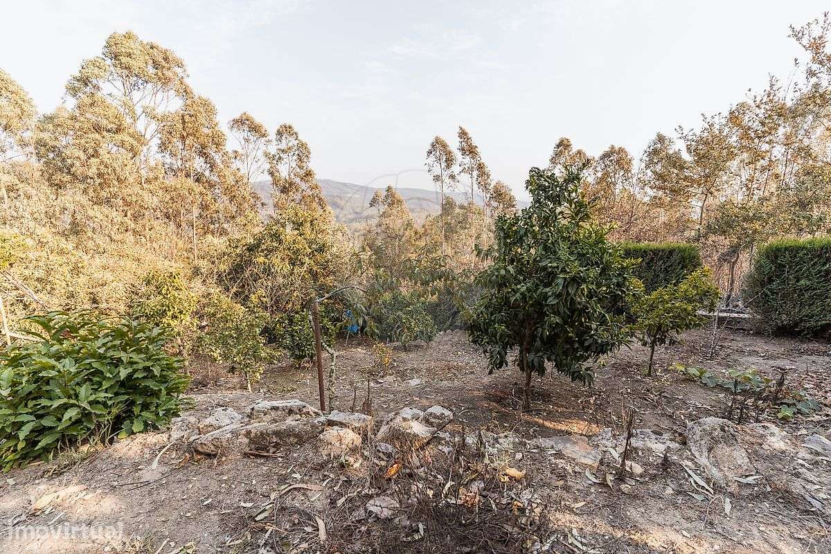 Moradia T2 para venda-24