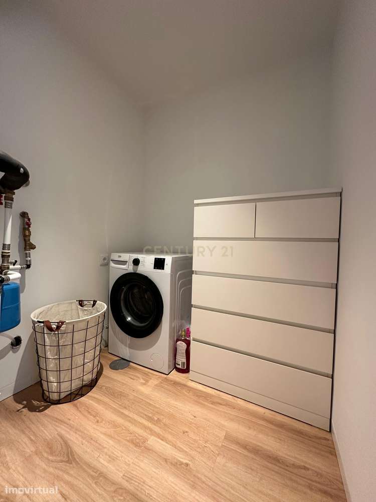 Apartamento T3 , 4º andar a venda em Mafamude , Vila Nova de Gaia, Por-17