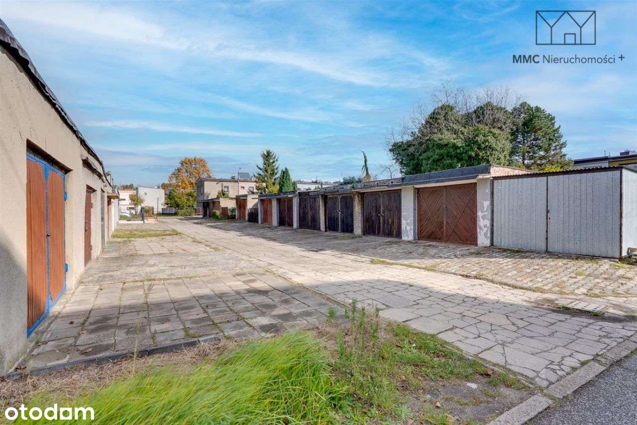 Dom szeregowy z garażem – Sosnowiec ul. Szara-18