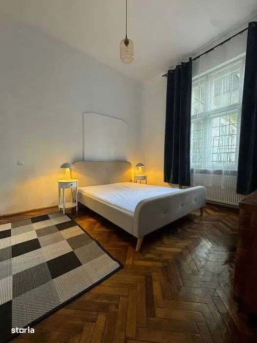 Apartament 3 camere, loc de parcare, cladire istorica, Centru - Imagine principală: 2/8