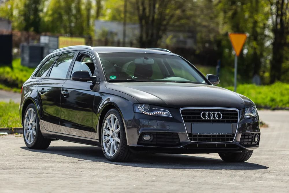Audi A4 B8 2.0 TDI DPF multitronic Ambition 2011