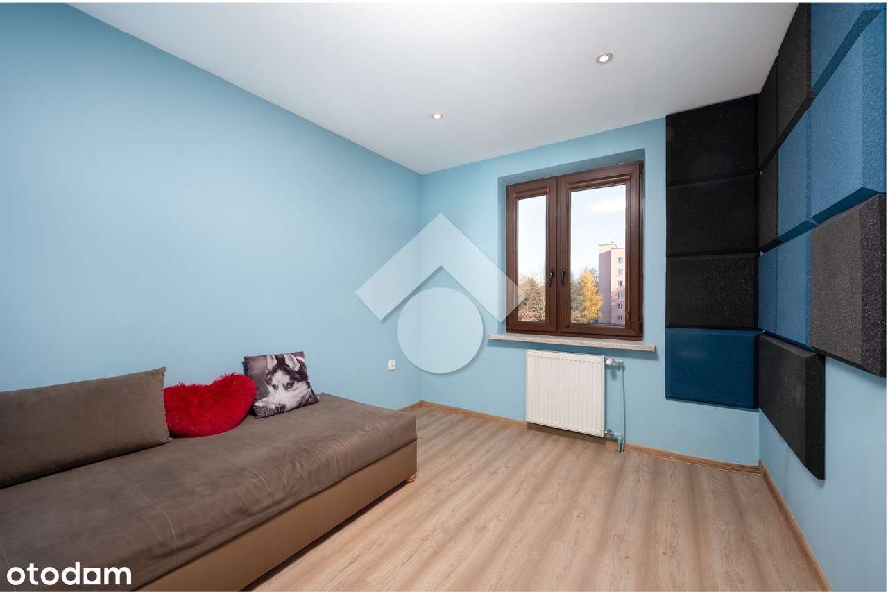 Jasne 3-pokojowe mieszkanie, oddzielna kuchnia, loggia-1