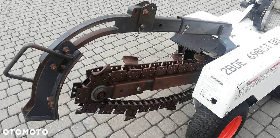 Koparka łańcuchowa do rowów Trencher BOBCAT T208 16500 zł netto - 15