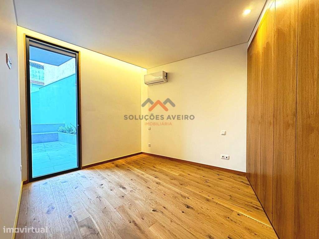 Apartamento T2 novo, centro de Aveiro!-19