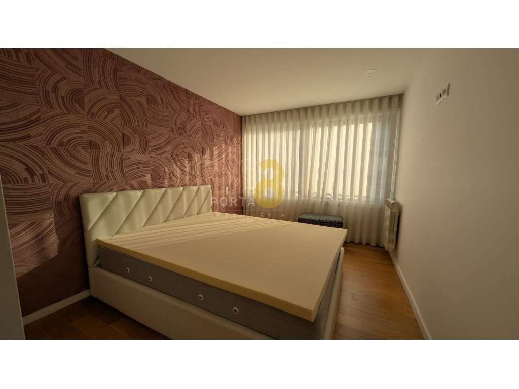 Apartamento T4 Mobilado Virado ao parque da cidade - Matosinhos Sul-13