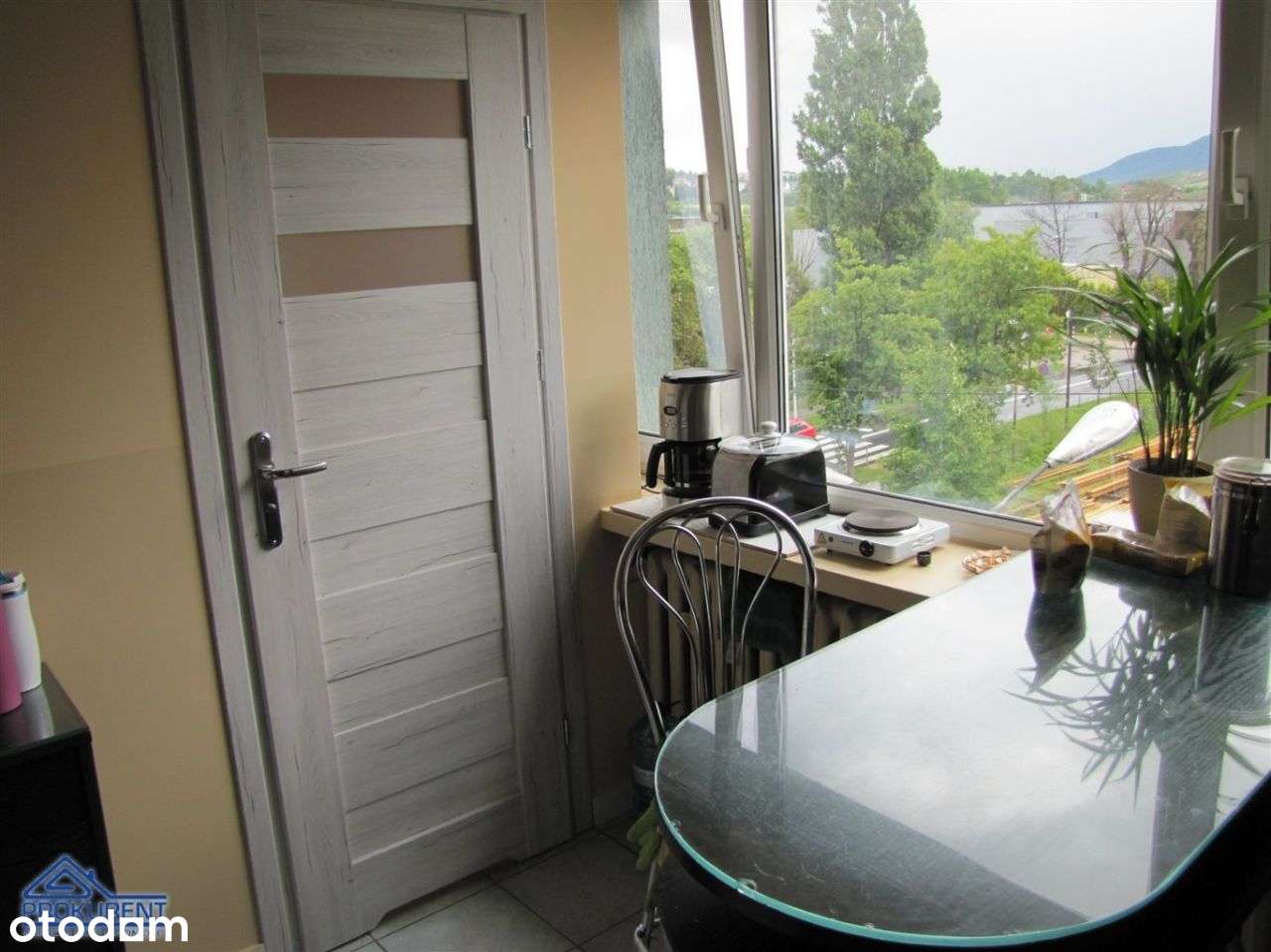 Ul. Piekarska - do sprzedaży lokale biurowe w bardzo atrakcyjnej cenie-12