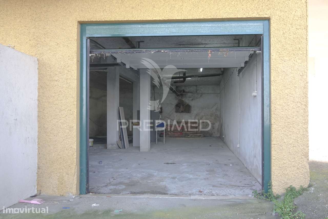 Estacionamento Coberto e Fechado, Abrantes. - Grande imagem: 4/14