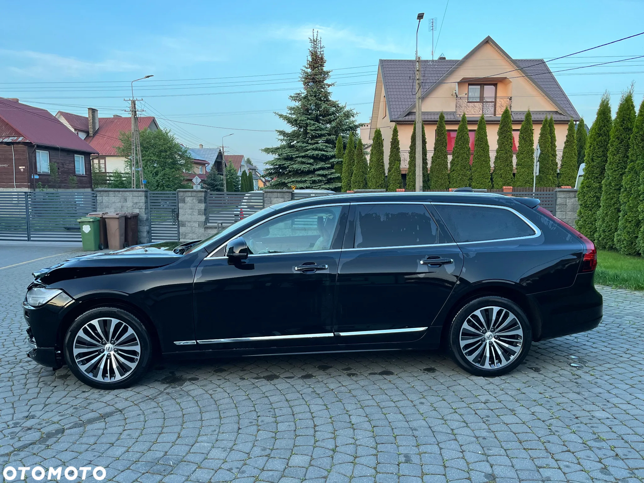 Volvo V90 - 2