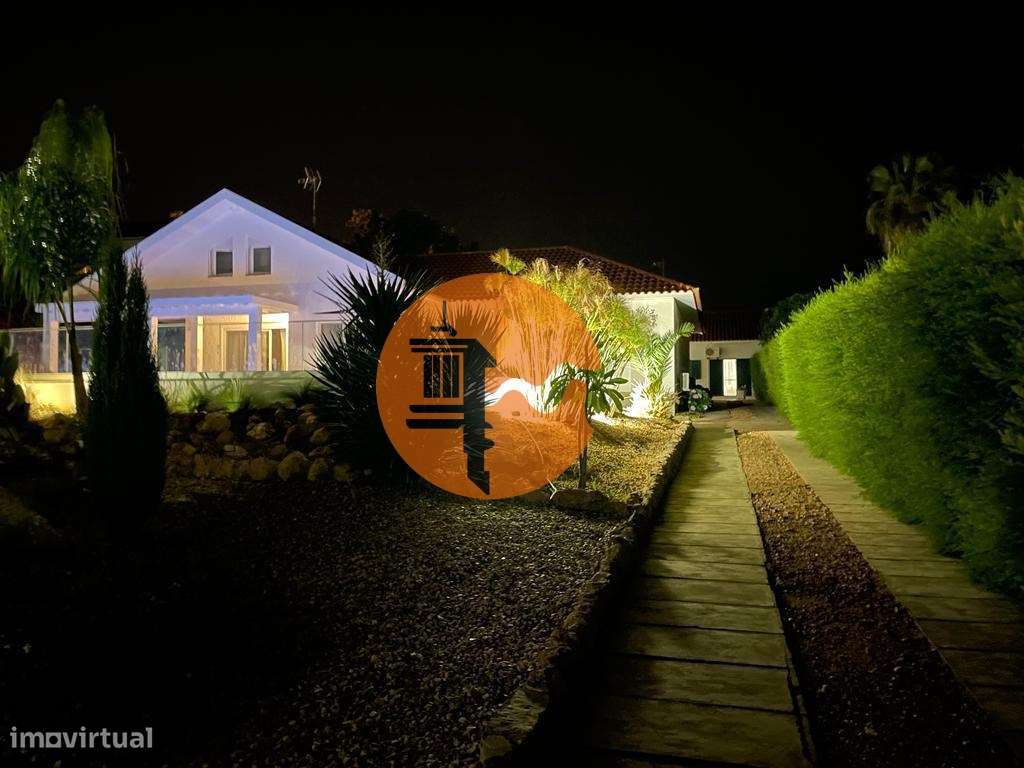 Moradia de Luxo T5+3 com Piscina e Garagem- Excelente Oportunidade ... - Grande imagem: 4/16