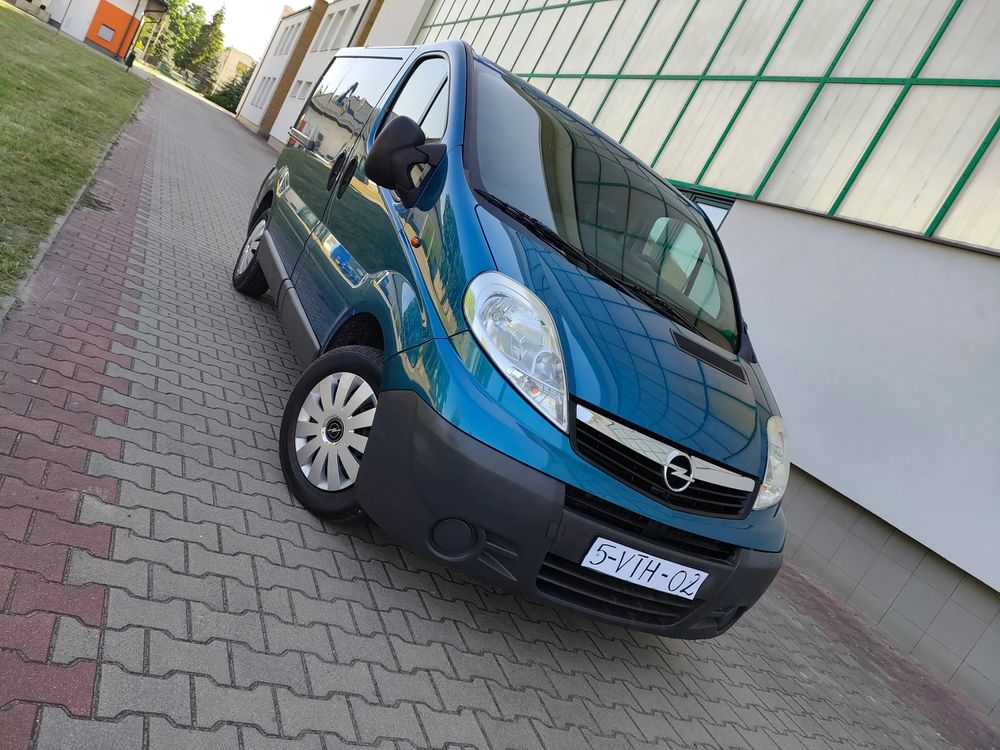 Opel Vivaro 2012