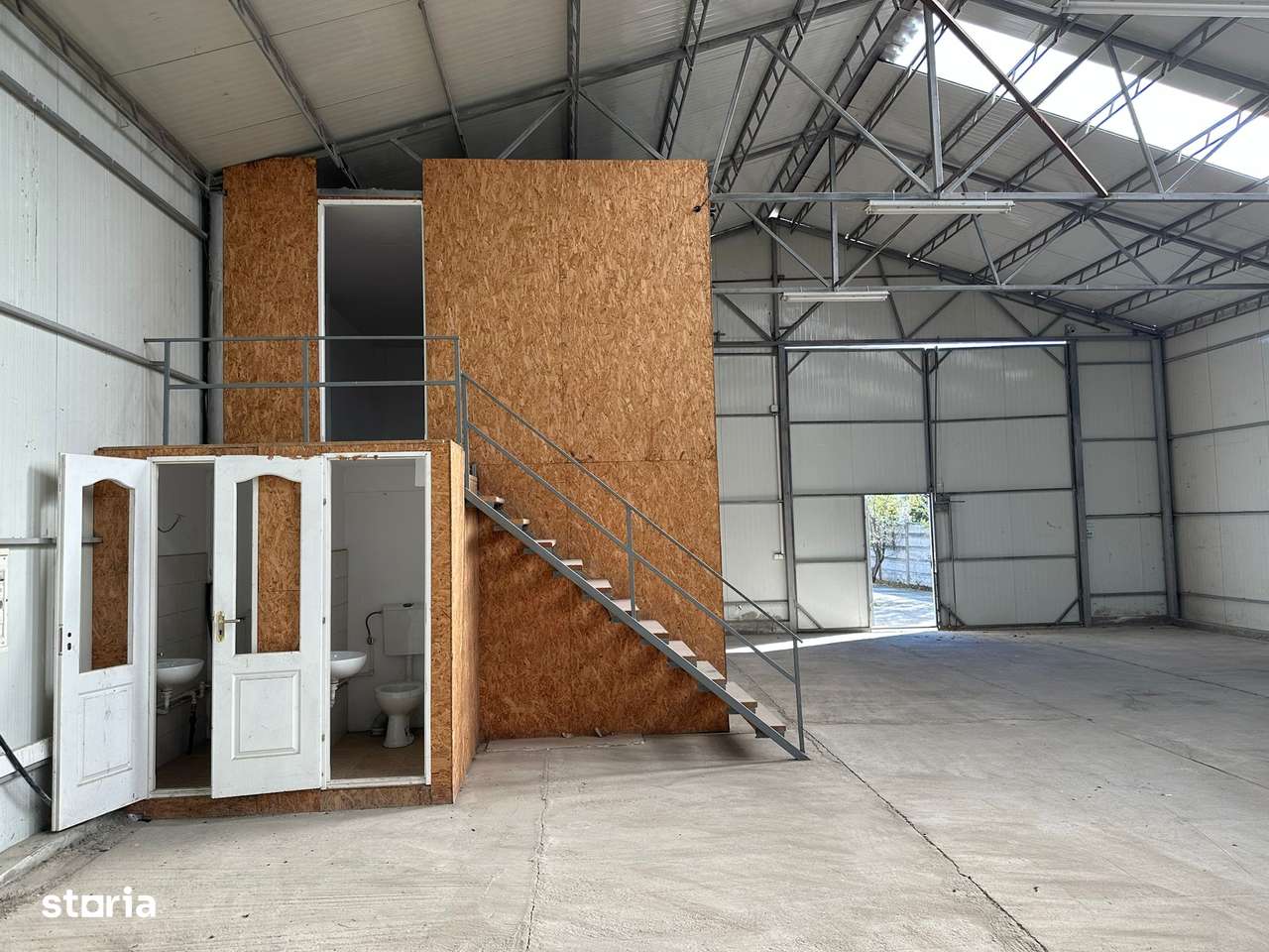 Hala zona Tarpiului 260 mp , 1035 mp teren-1