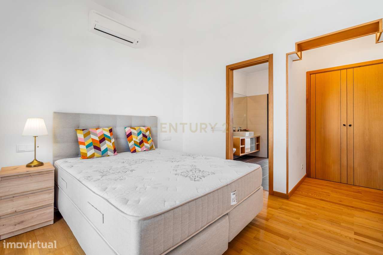 Moradia Unifamiliar de Prestígio | Guia – Albufeira | T4 | Piscina | J-27