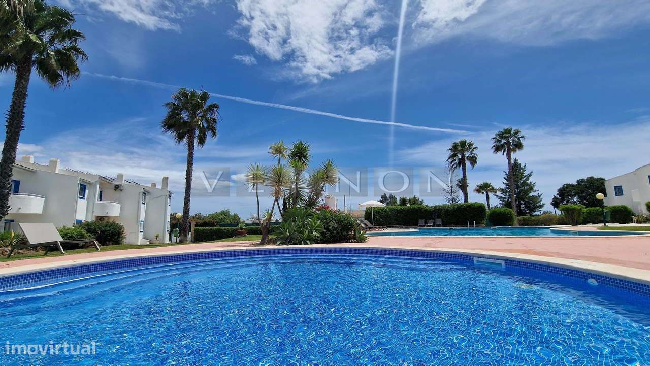 Algarve, Carvoeiro, apartamento T1+1 espaçoso, com piscina e estaciona - Grande imagem: 5/30