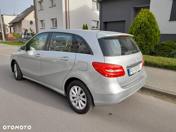 Mercedes-Benz Klasa B 180 (BlueEFFICIENCY) - 6