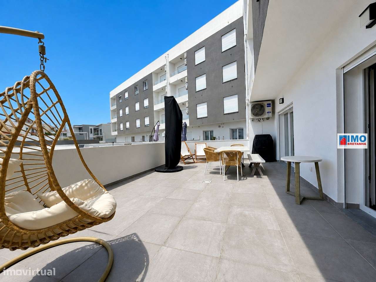 T2 com Terraço, Piscina e Garagem Dupla | Quinta da Carapalha-7