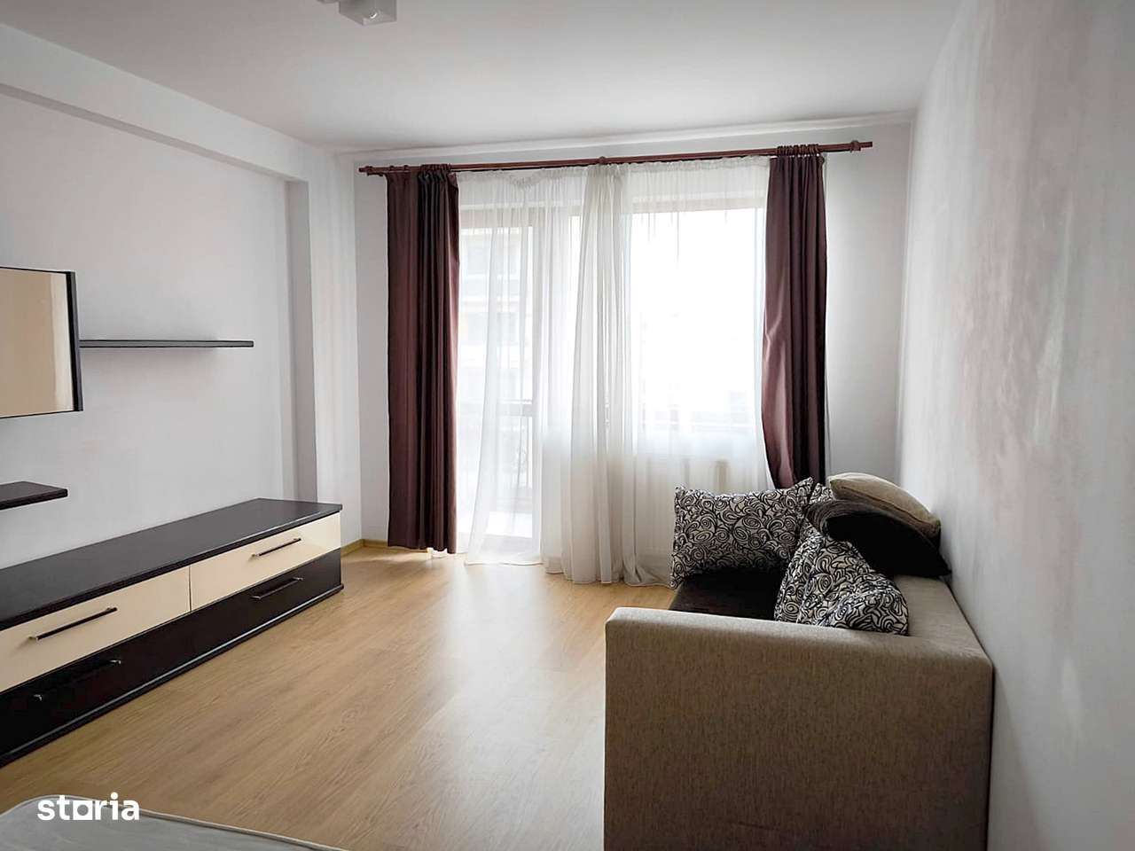 Comision 0! Zona Tractorul, apartament cu 2 camere si parcare.-10