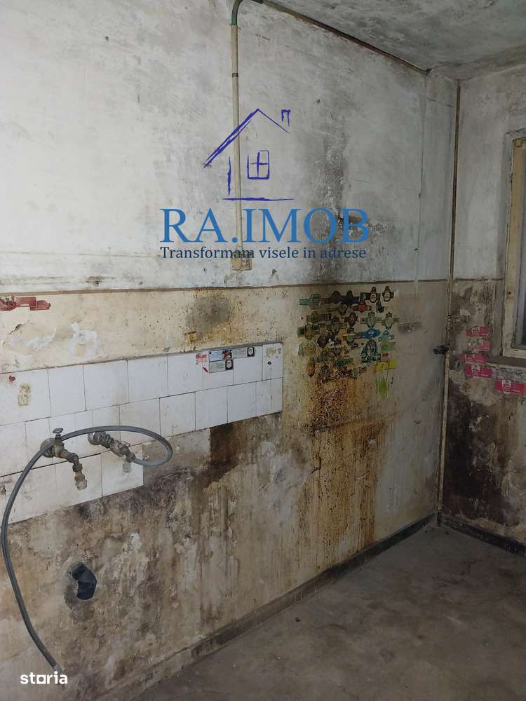 Apartament 2 camere, et 2/4, aleea Strejnic - Vest - 41000 euro-12