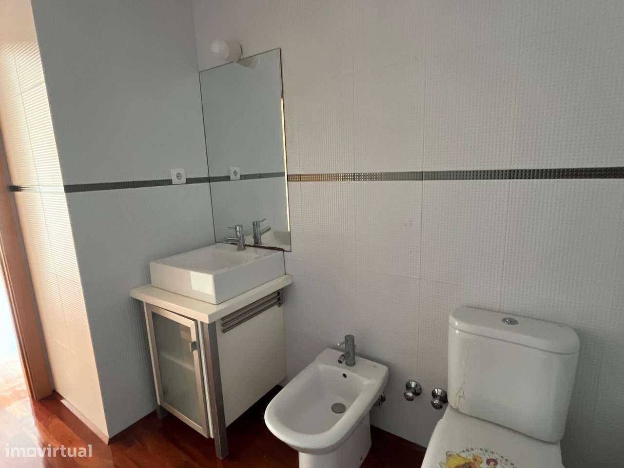 Geminada com piscina, garagem e terraço em Canidelo-40