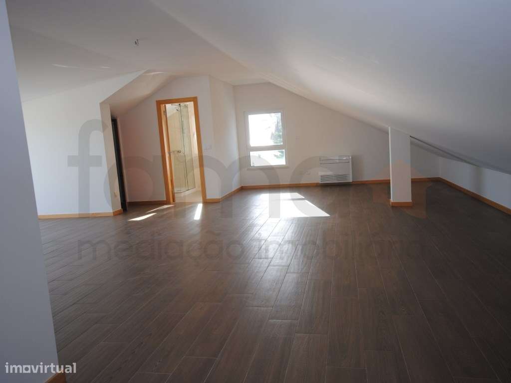 T3 Duplex com terraço centro da Parede-40