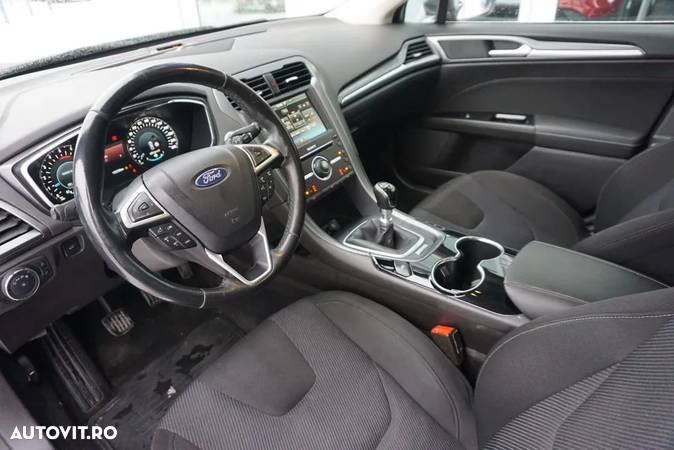 Ford Mondeo - 17