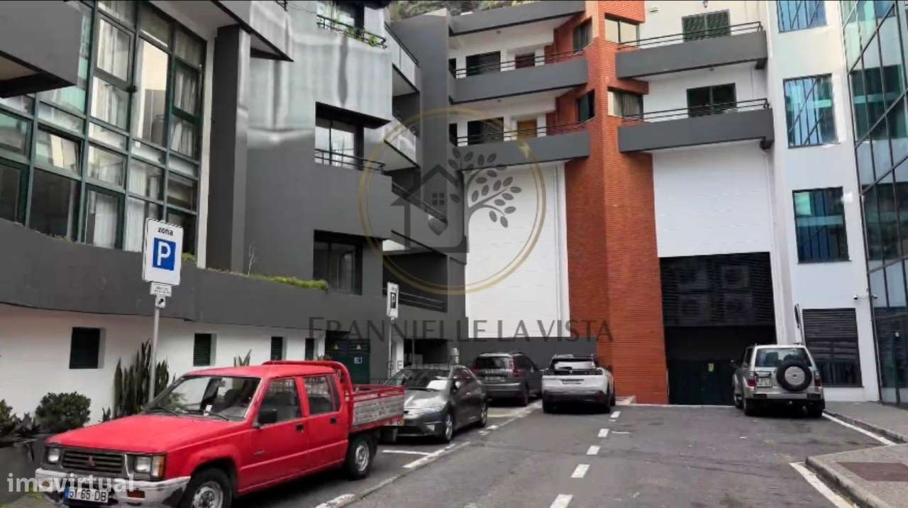 Duplex T2 com varanda na Ribeira Brava. - Grande imagem: 5/15