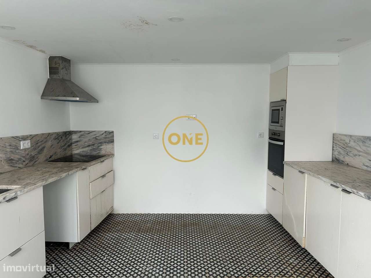 Excelente Moradia T5 em Salvaterra de Magos-17