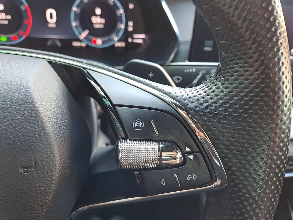 SKODA OCTAVIA 1.5eTSI 150KM Hak Virtual Martwe pole ACC Manetki Ambiente Elek.fotele