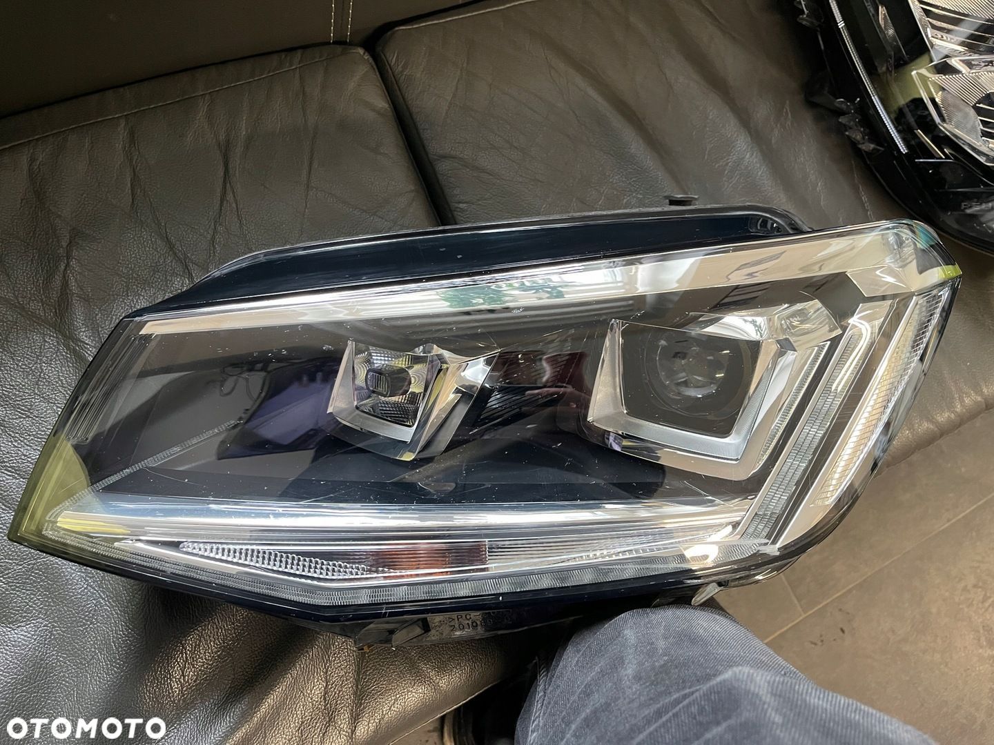 Lampa lewa przednia VW CADDY 2K5 XENON LED - 1