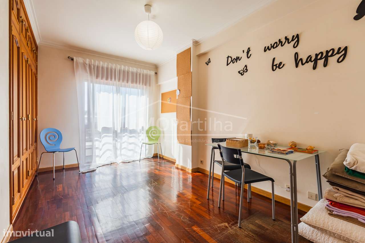 Apartamento T2 no Casal de Cambra-12
