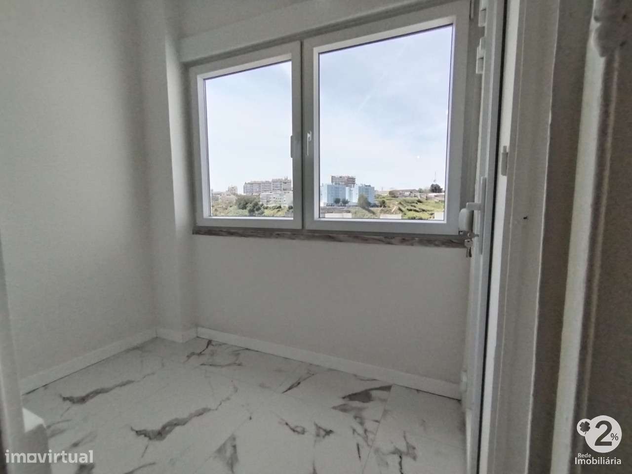 Apartamento T2 totalmente remodelado na Penha de França – pronto a...-7