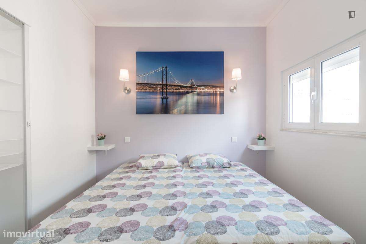 Quarto - localizado em Campolide Lisbon - Grande imagem: 2/10