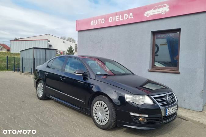 Volkswagen Passat 2.0 TDI DSG BlueMotion Technology R-Line - 2