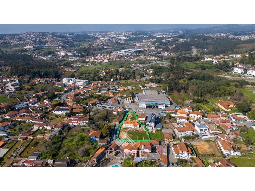 Moradia e Terreno para Venda em Oliveira de Azemeis-15