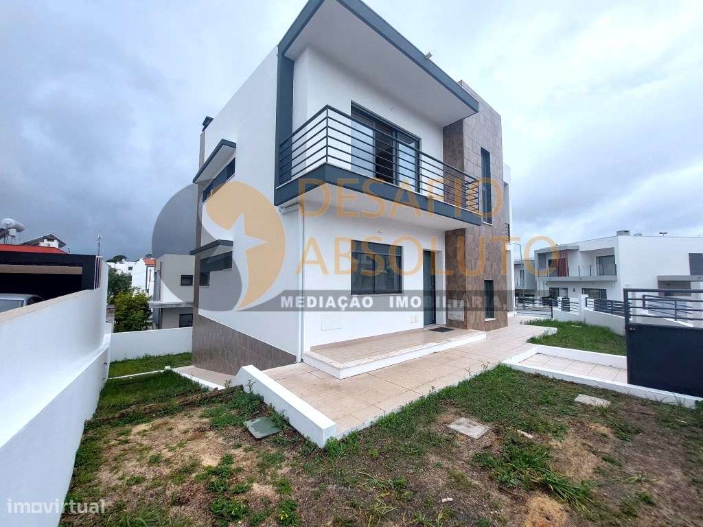 Moradia Isolada T5, boas áreas. Quinta da Alembrança - Feijó-46