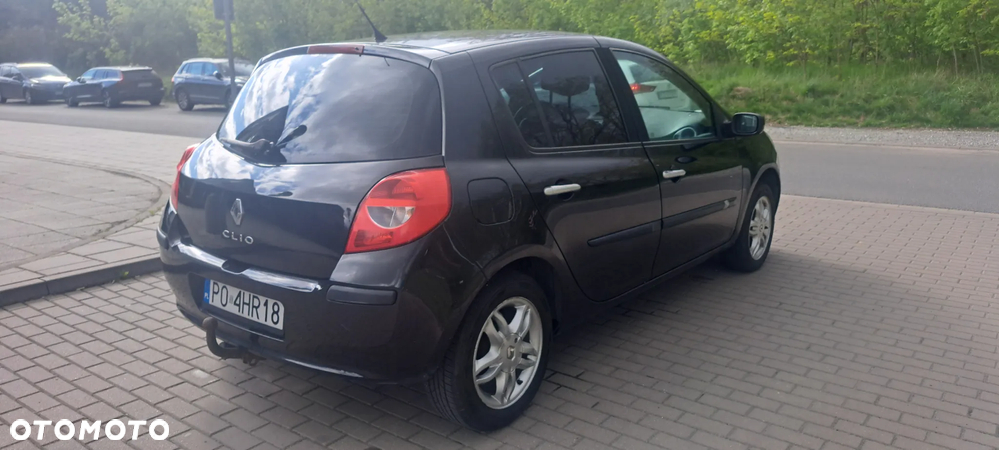 Renault Clio 1.2 16V 75 Dynamique - 7