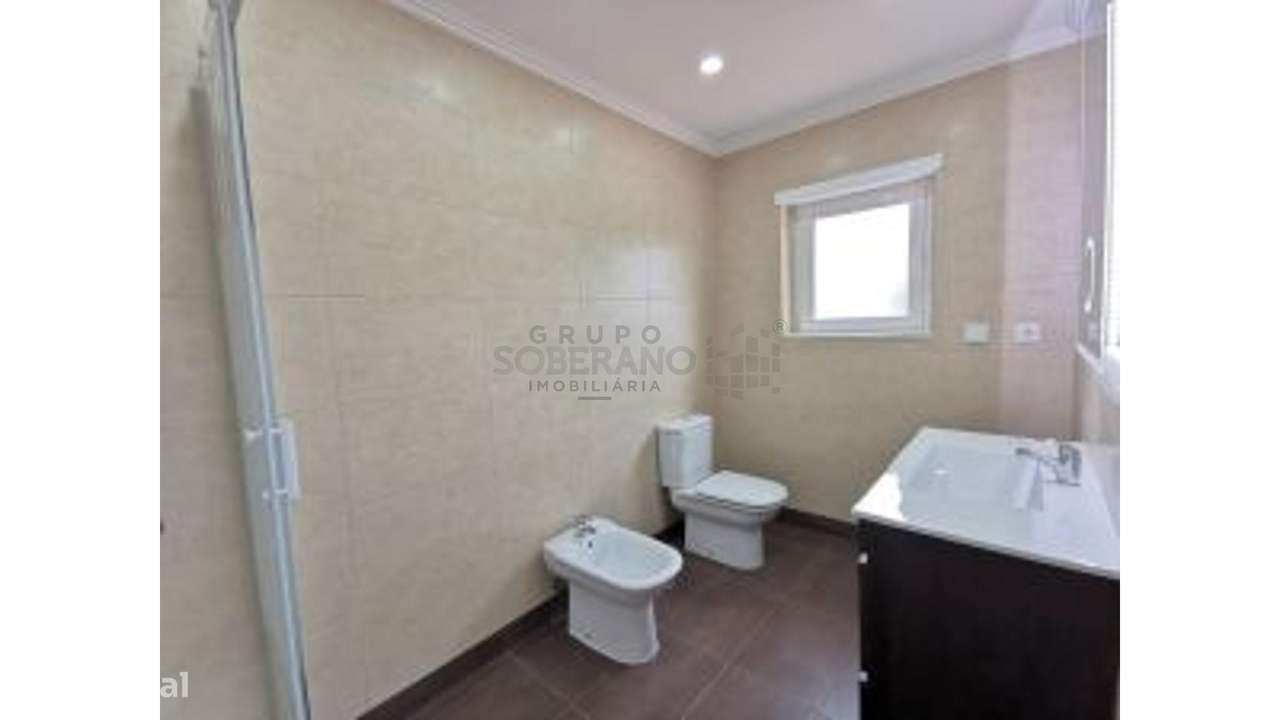 Moradia Geminada T3 em Ericeira-18