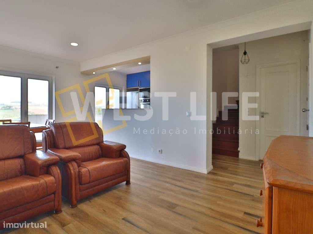 EXCLUSIVO West Life - Arrendamento T2+1 duplex, a 850 metros da pra... - Grande imagem: 3/22