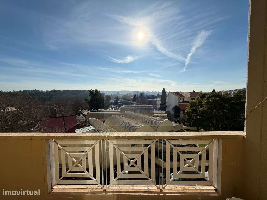Apartamento T3 Fantástico e Totalmente Remodelado ao Pé da Igreja P... - Grande imagem: 3/23