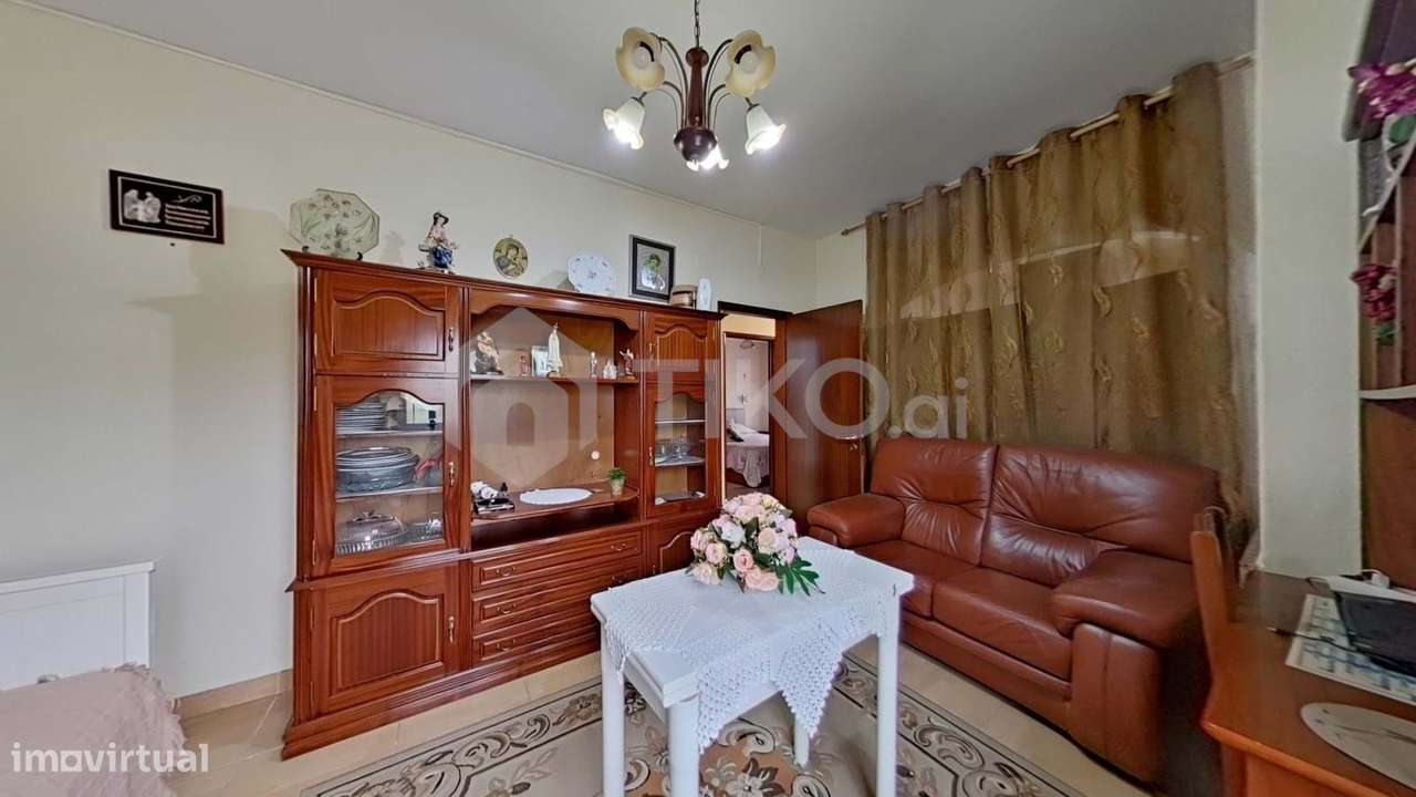 MORADIA  TÉRREA  EM  VALE DE CHÍCHAROS - Grande imagem: 4/25