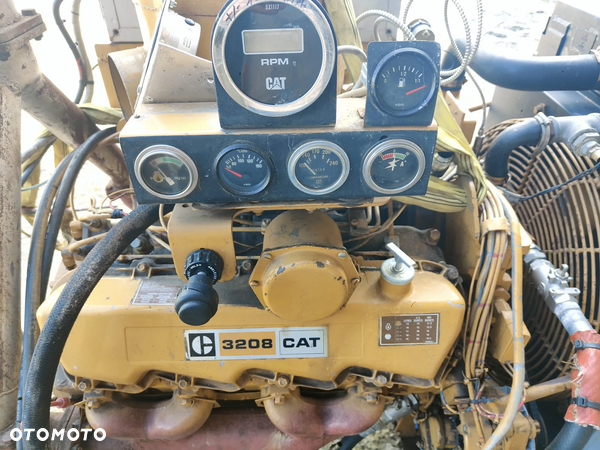 Silnik CAT Caterpillar 3208 125 KM CAT 1W0328 - 9