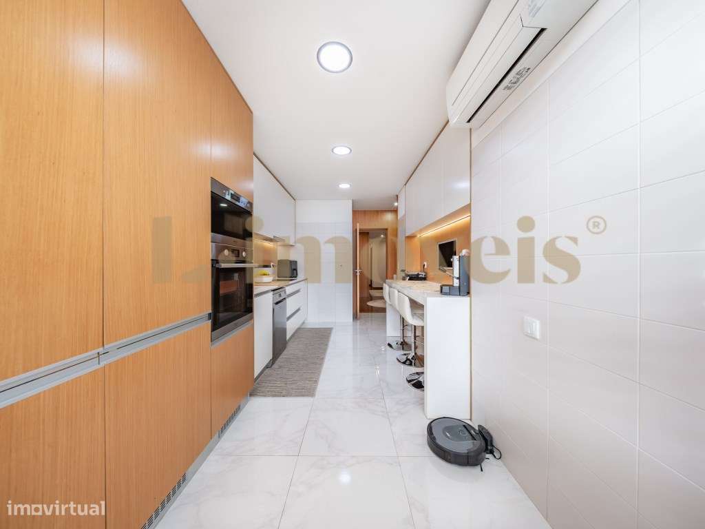 APARTAMENTO T3, MOBILADO E EQUIPADO, NO FÓRUM, VIZELA.-10