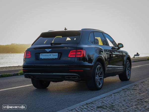 Bentley Bentayga V8 - 3