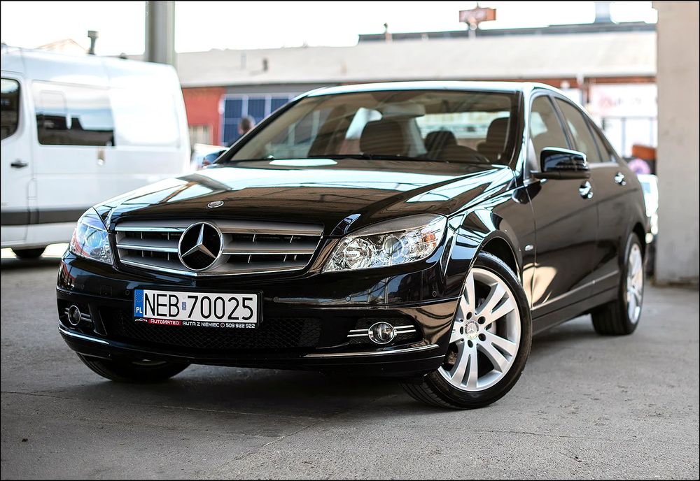 Mercedes-Benz C W204 180 BlueEFFICIENCY 7G-TRONIC Avantgarde 2010