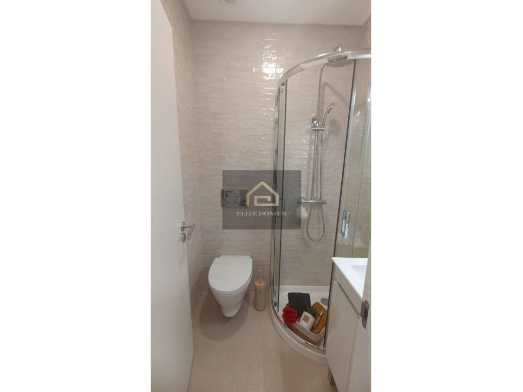 Benfica T3/4 No Centro de Benfica - Grande imagem: 5/22