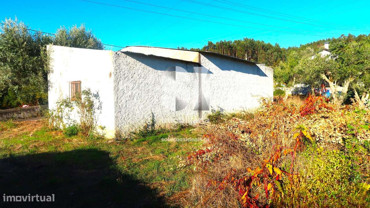 Moradia T2 C/P/Aprv V.N.Poiares - Grande imagem: 2/27