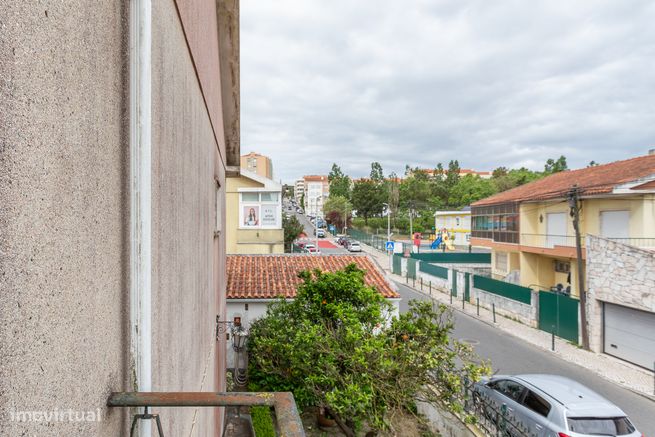 Maravilhosa Moradia com 5 Quartos em Localização Privilegiada-27