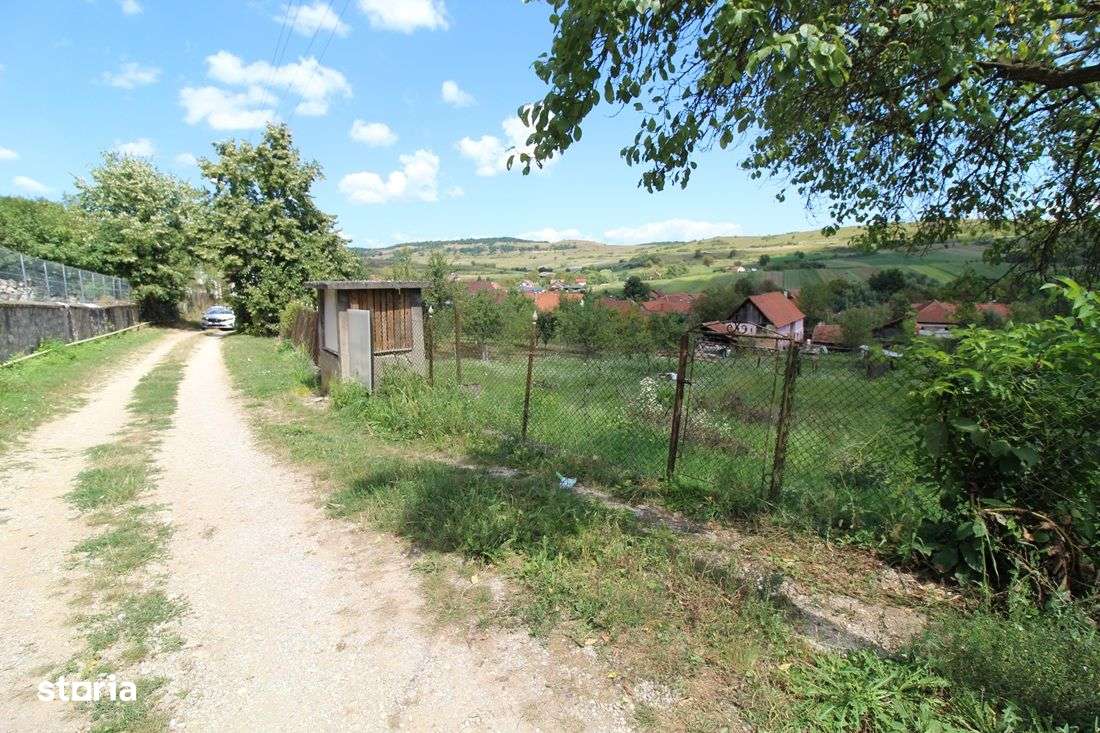 Vând teren intravilan 611mp în Boș, la 7km de Hunedoara, f.s. 33m - Imagine principală: 3/6