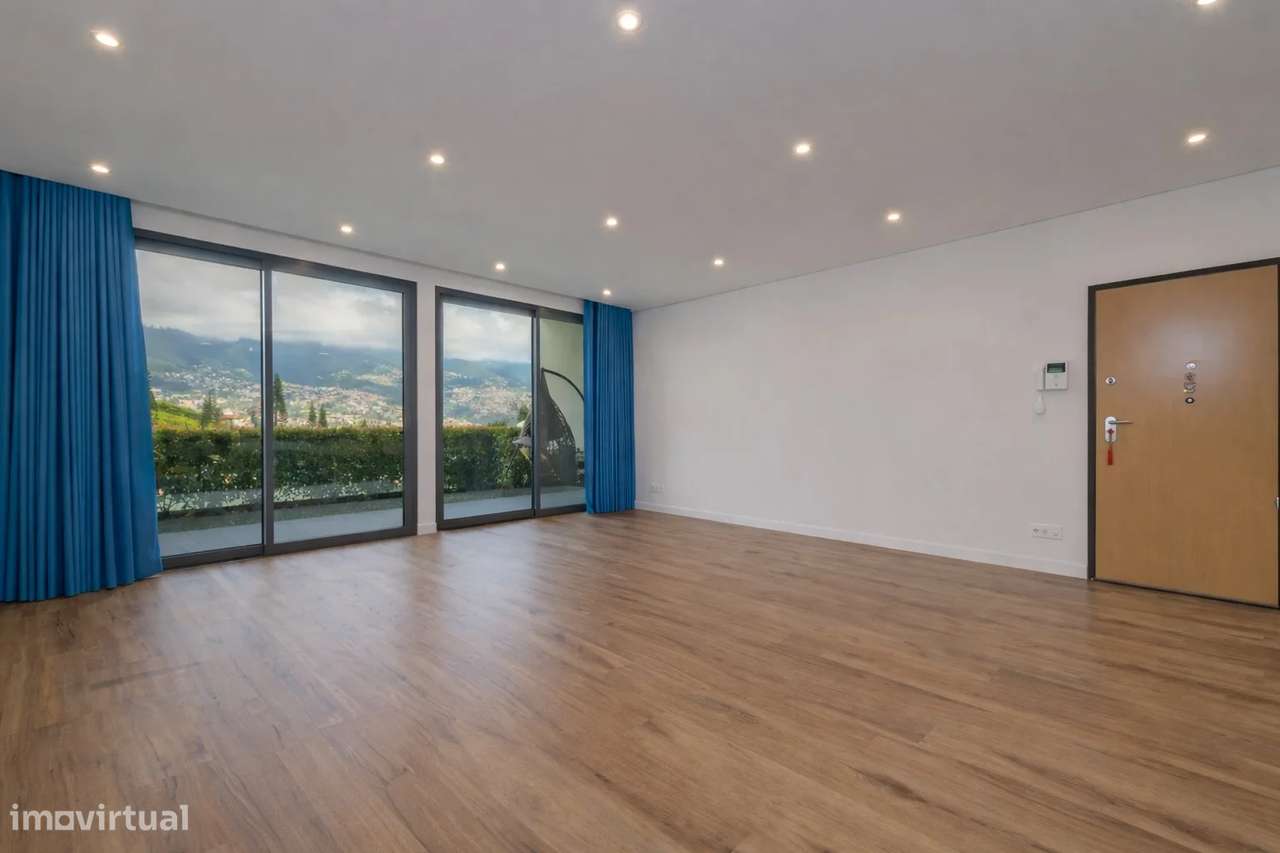 T2 Apartamento - Rampa Dr. Barreto (Madeira, Funchal) - Grande imagem: 2/18