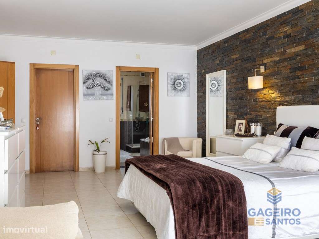 Moradia Independente T4 +1 em São Martinho do Porto-33